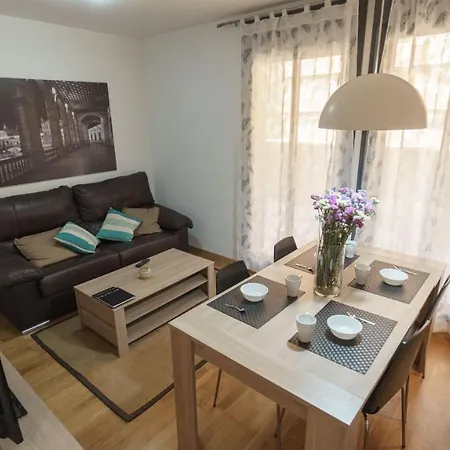 Rentalsevilla Coqueto Apartamento Con Terraza Privada Sevilla