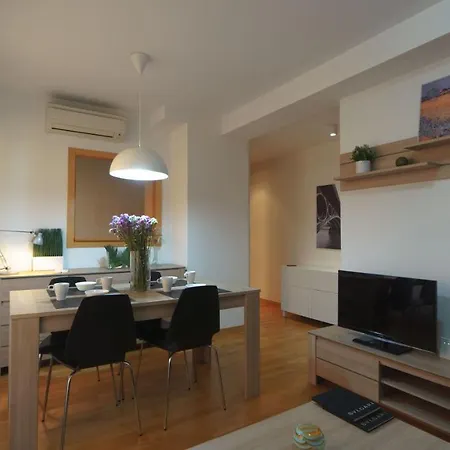 Rentalsevilla Coqueto Apartamento Con Terraza Privada Apartment Seville